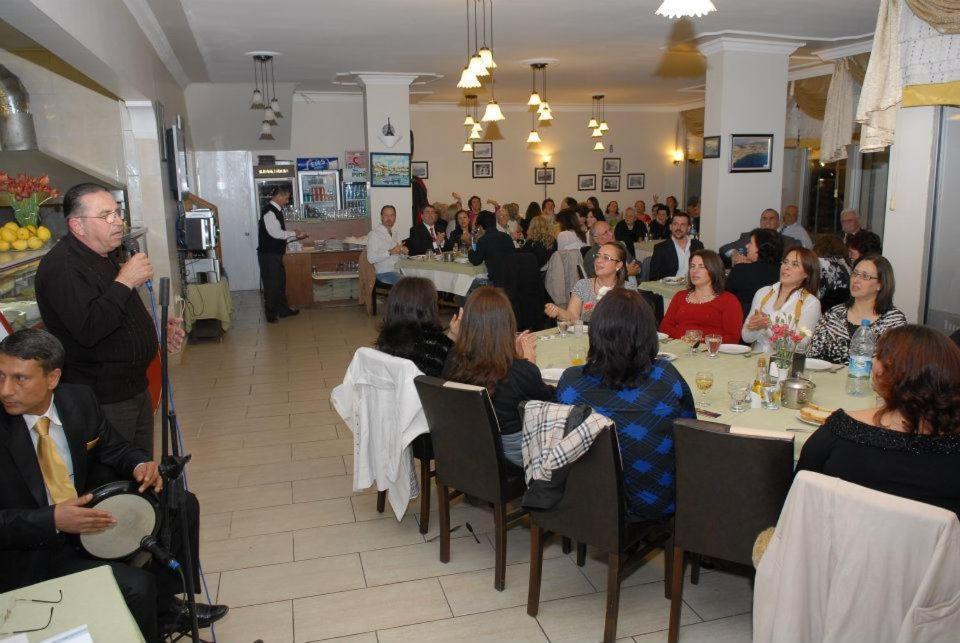 Pasifik Hotel Çeşme Εξωτερικό φωτογραφία