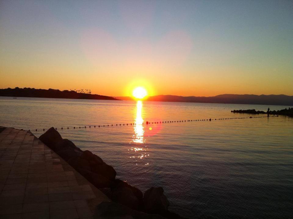 Pasifik Hotel Çeşme Εξωτερικό φωτογραφία
