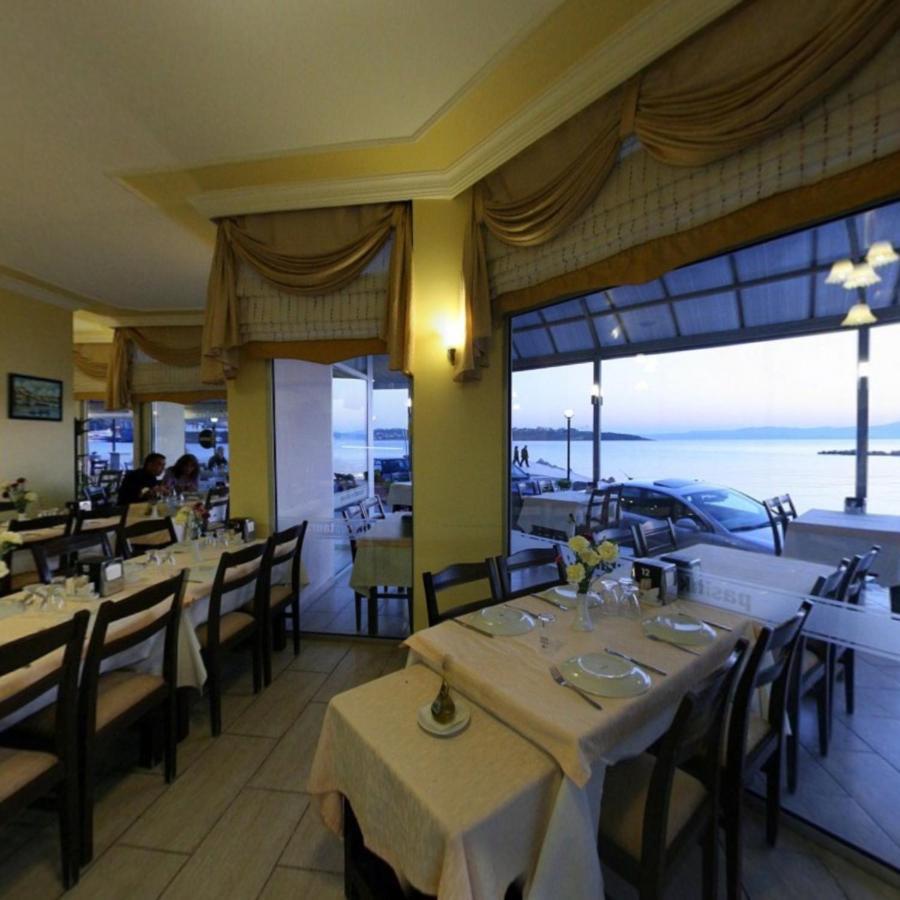 Pasifik Hotel Çeşme Εξωτερικό φωτογραφία
