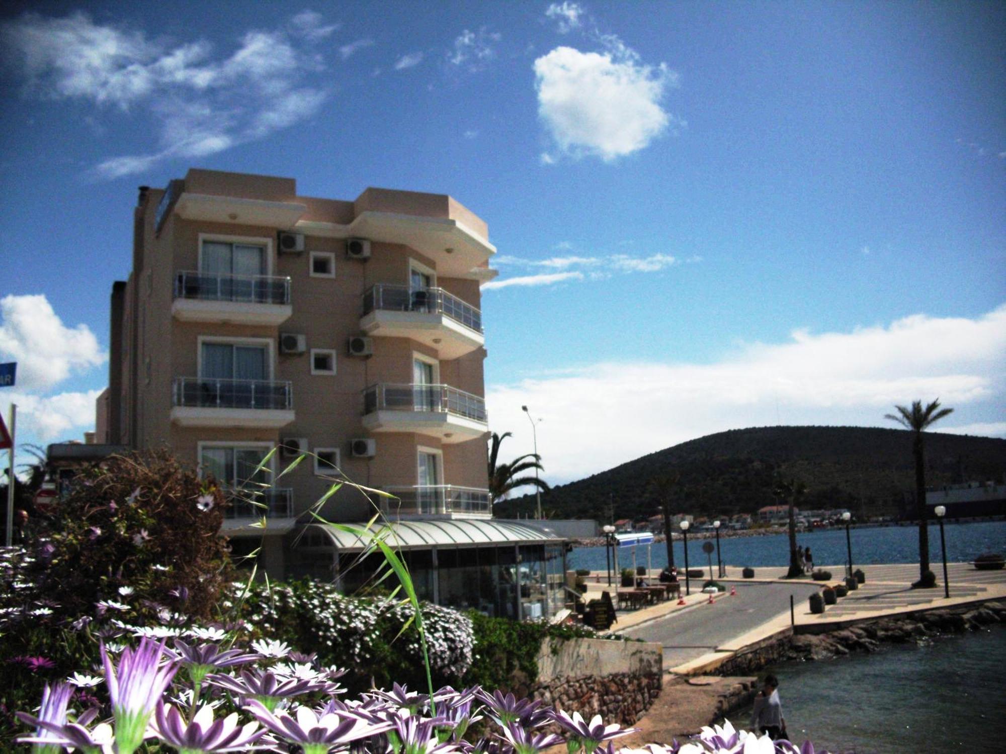 Pasifik Hotel Çeşme Εξωτερικό φωτογραφία
