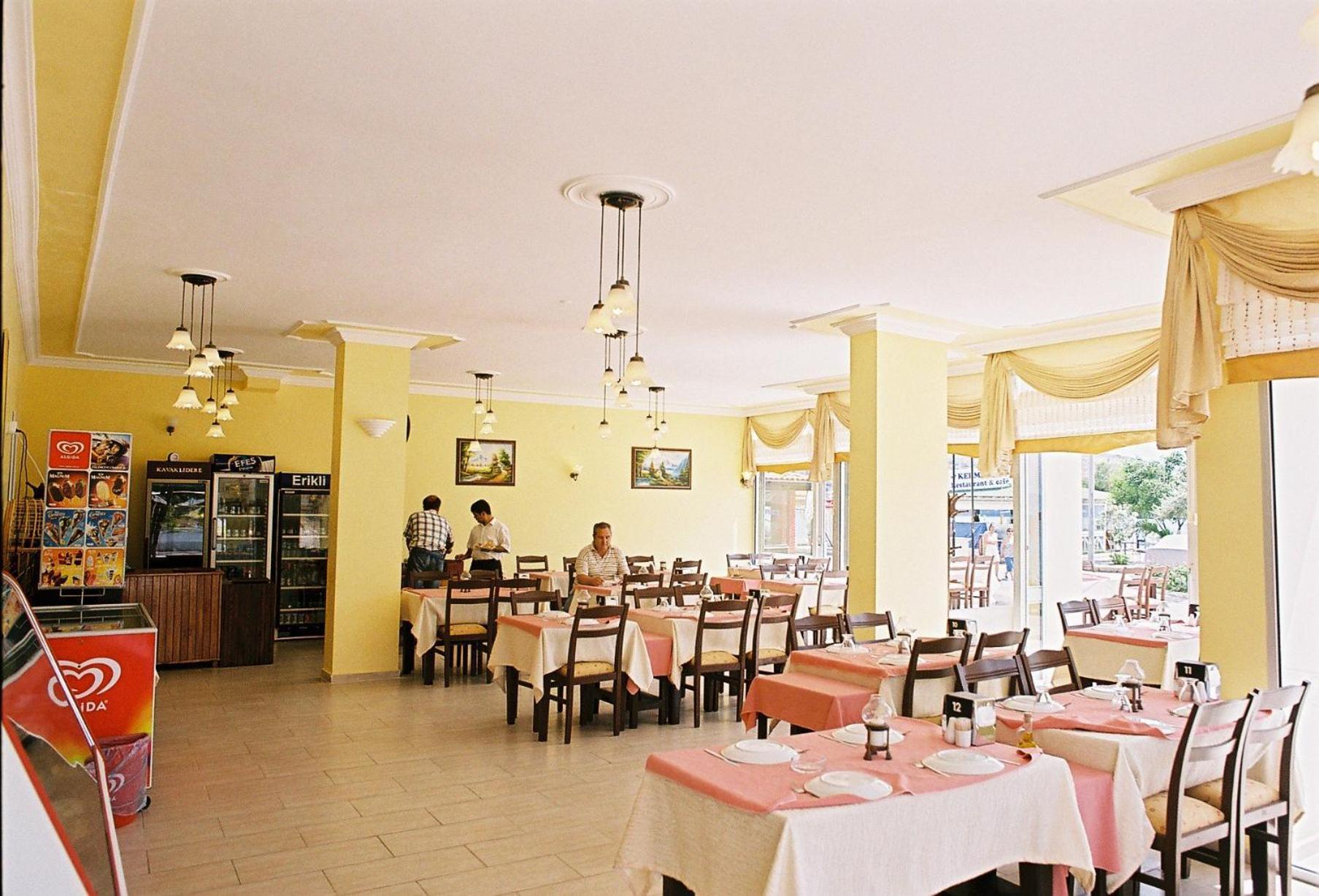 Pasifik Hotel Çeşme Εξωτερικό φωτογραφία
