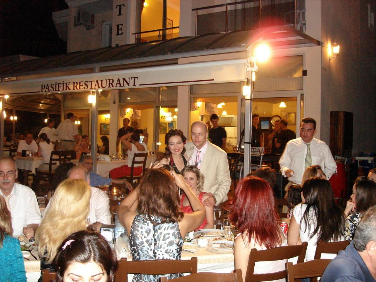 Pasifik Hotel Çeşme Εξωτερικό φωτογραφία