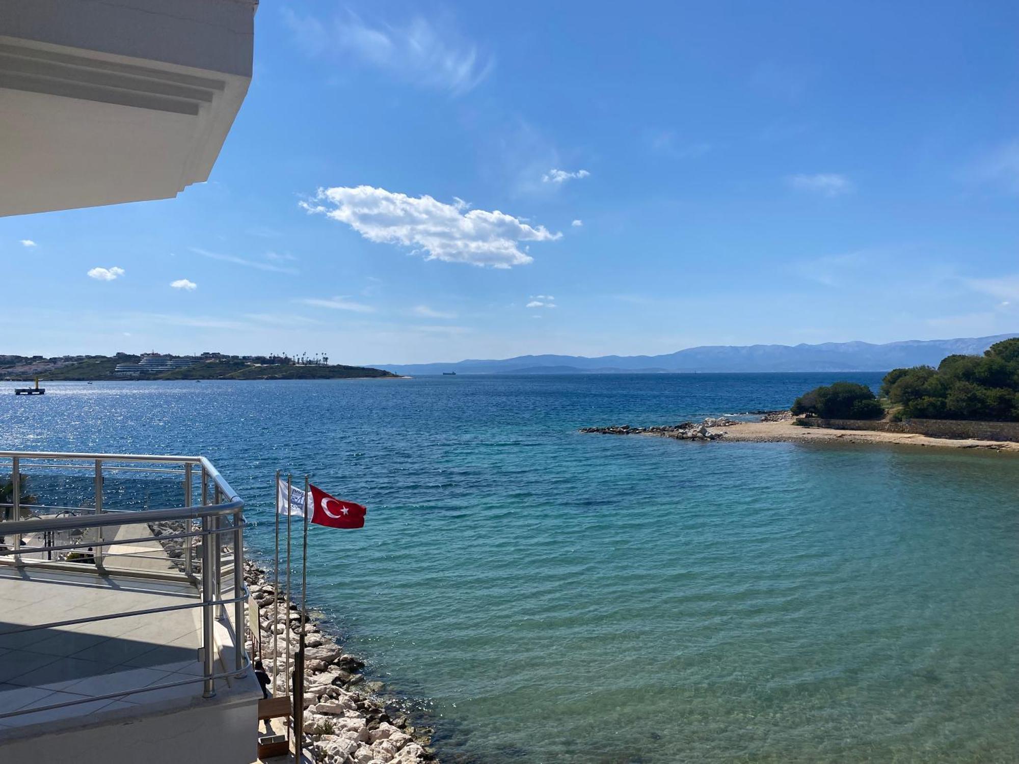 Pasifik Hotel Çeşme Εξωτερικό φωτογραφία